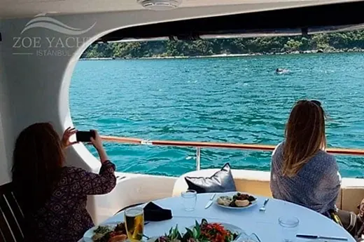 crociera sul Bosforo da istanbul con delfini e cena